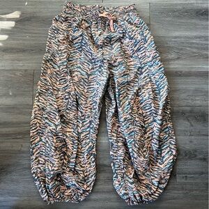 Free People Movement Zephyr ballon joggers size L